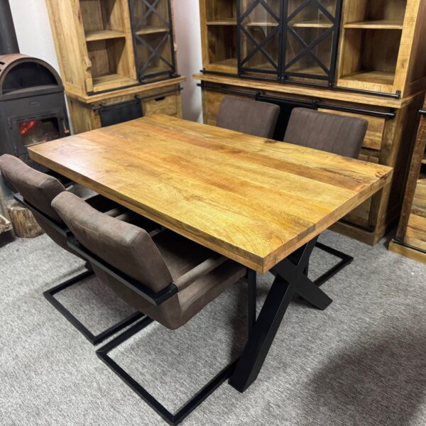 Loftowy stół do jadalni mango blat 160cm nogi X