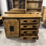 Drewniana komoda z przesuwnymi drzwiami 140cm seria Works - obrazek 5