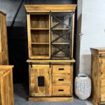 Piękny drewniany bufet witryna z serii Works 100cm