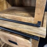 Piękny drewniany bufet witryna z serii Works 100cm - obrazek 7