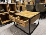 Kwadratowy stolik kawowy 70x70 z dwiema szufladkami LOFT - obrazek 3