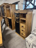Wysoka komoda z przesuwnymi metalowymi drzwiami 90cm seria Loft - obrazek 7