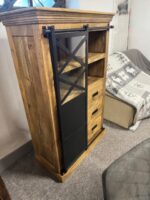 Wysoka komoda z przesuwnymi metalowymi drzwiami 90cm seria Loft - obrazek 3