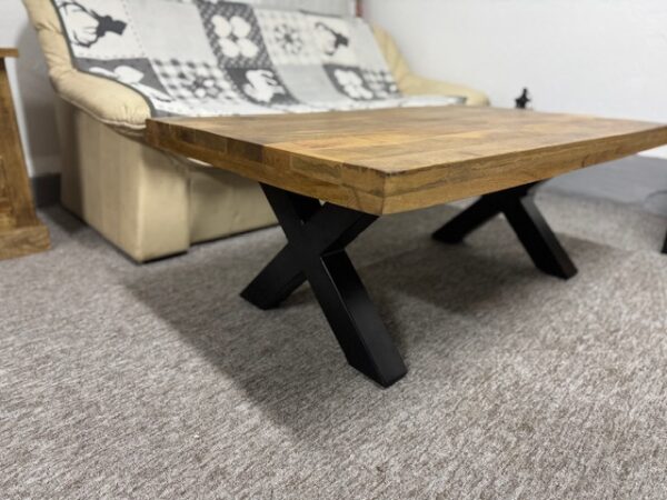 Prostokątny drewniany stolik do salonu 120cm X