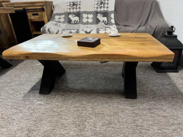 Drewniany loftowy stolik 120cm blat Live Edge X